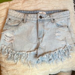 Nordstrom BP Light wash stiff denim shorts